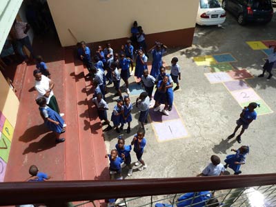 p1000946